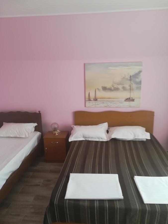 Casa Dalena Hotel Costinesti Bagian luar foto